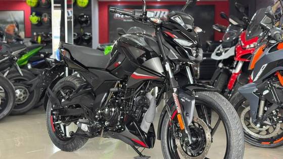 BAJAJ PULSAR N150 